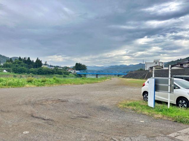P5 奈津女橋下駐車場（障害者専用）16:30〜23:00の駐車場写真