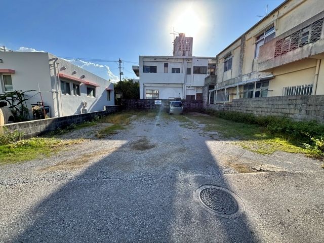 [13730]名護市城1丁目20 アキッパ駐車場の駐車場写真