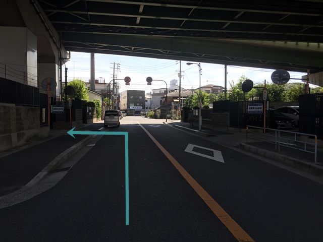 【道順7】当駐車場の向いにもakippa駐車場があります。【姫島第2駐車場】の看板がある駐車場が当駐車場です。