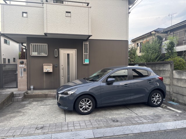 駅まで徒歩6分！久我山3丁目の駐車場写真