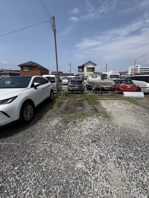 六月 駐車場 24時間オープンの駐車場写真