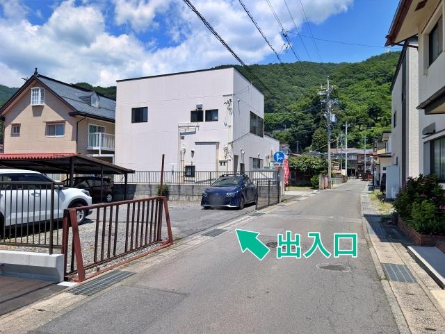 【諏訪湖の花火】8/15 アキッパ 諏訪市湯の脇1丁目1駐車場の駐車場写真