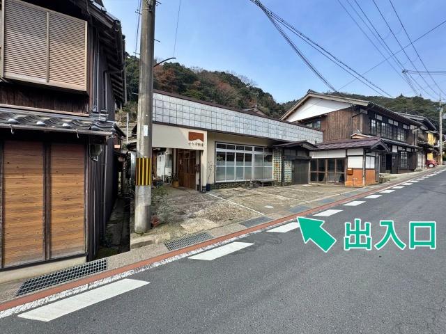 ぐり不動産前 駐車場の駐車場写真