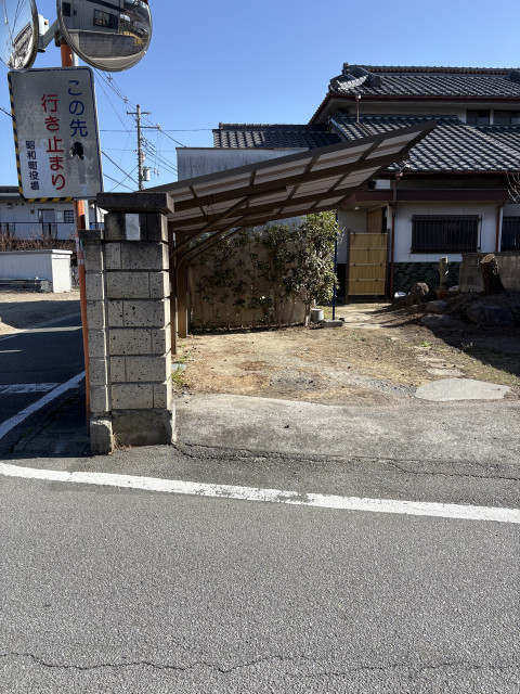 押原公園中央道昭和バス停の駐車場写真