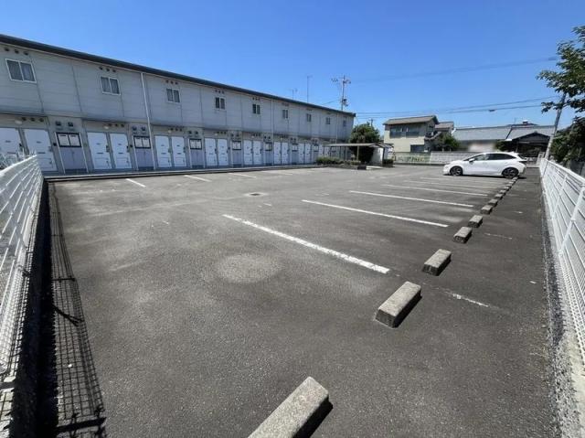 レオパレスSymphony駐車場【21171】の駐車場写真