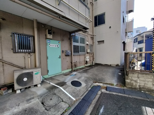 栗原3-24-16駐車場の駐車場写真