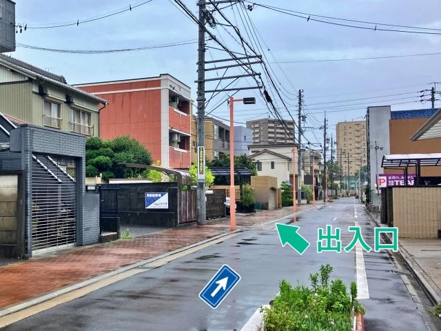 上名古屋3丁目7-4駐車場の駐車場写真