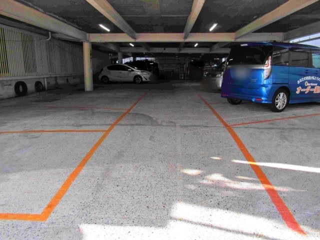 神戸木材会館駐車場【1階】の駐車場写真