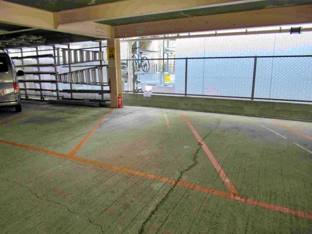 神戸木材会館駐車場【1階】の駐車場写真