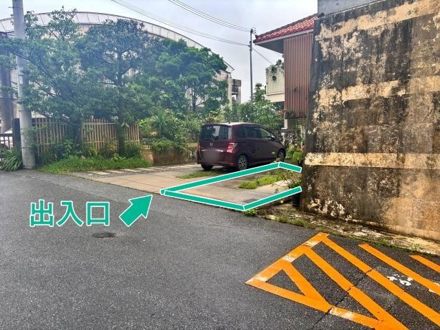 S01_那覇市首里当蔵（沖縄県立芸術大学横）駐車場の駐車場写真
