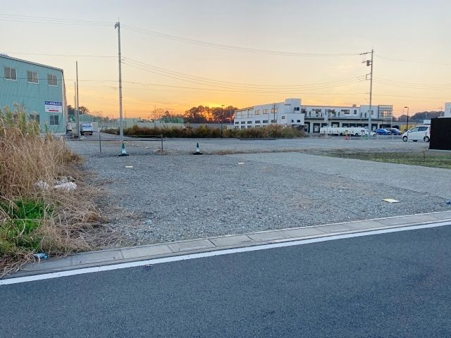 【道順7】ご利用駐車場になります。ご予約された駐車場に間違いないか確認し、ご予約されたスペースに駐車してください。