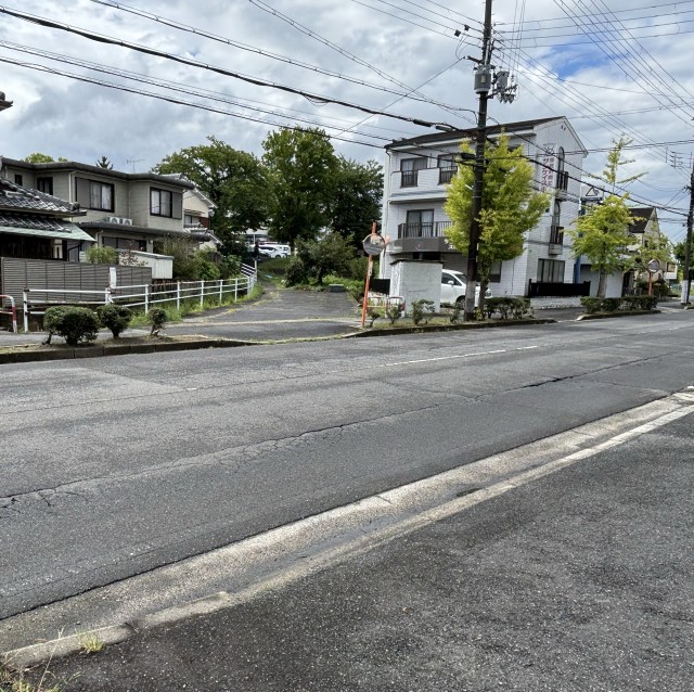 滋賀県栗東市川辺の駐車場写真