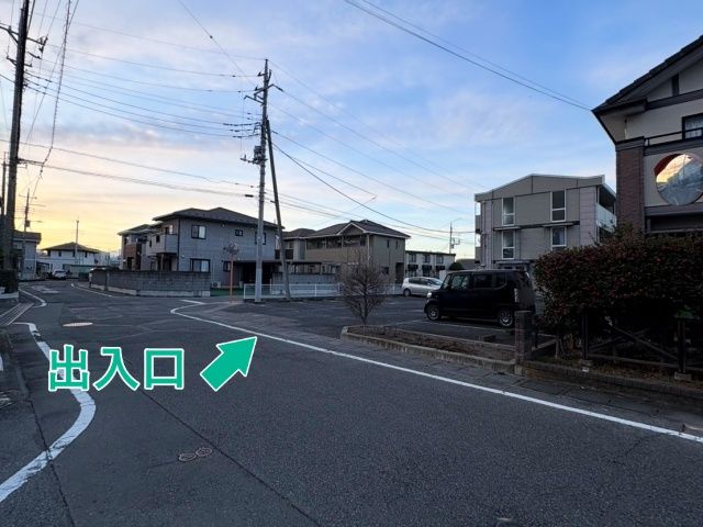 レオパレスフェニックスⅠ アキッパ駐車場の駐車場写真