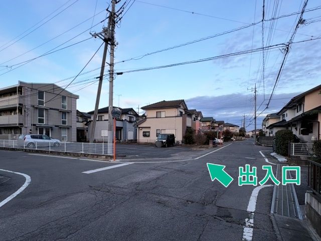 レオパレスフェニックスⅠ アキッパ駐車場の駐車場写真