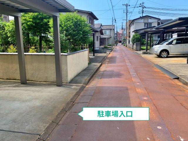 四郎丸3-3-23駐車場の駐車場写真