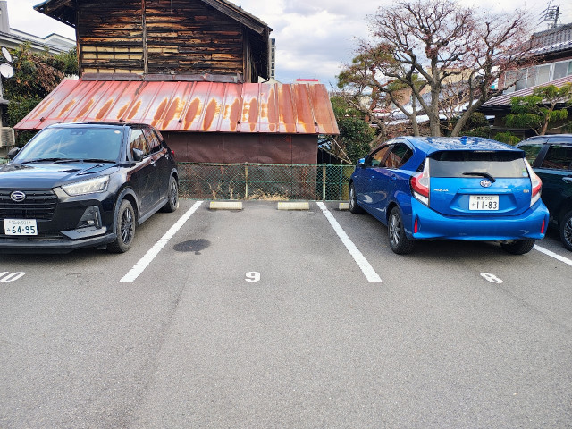 長野県長野市岡田町１２９−３駐車場の駐車場写真