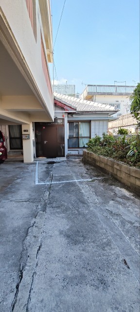 上地4-5-15駐車場の駐車場写真