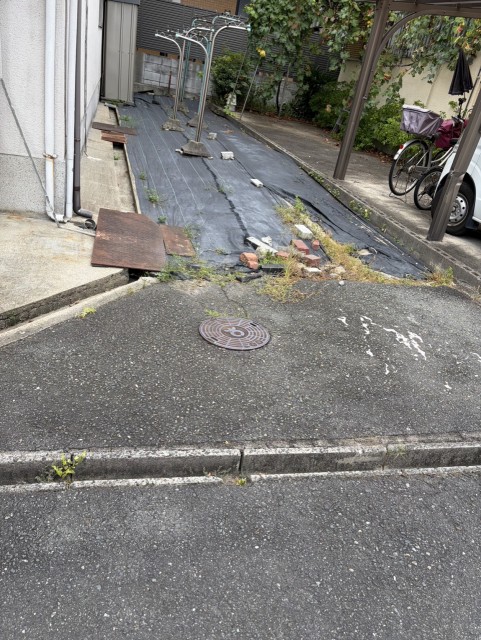 灰塚5丁目7-16駐車場の駐車場写真