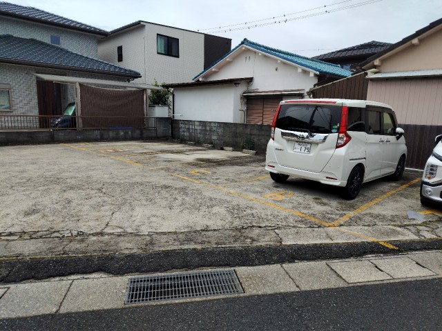 駐車場写真2