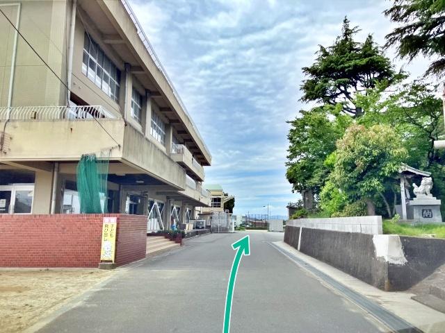 旧坂野中学校【小松島ブルーインパルス展示飛行2026 7/19(日)】の駐車場写真
