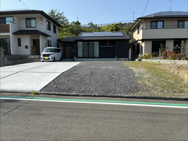 迎山町4-7駐車場の駐車場写真