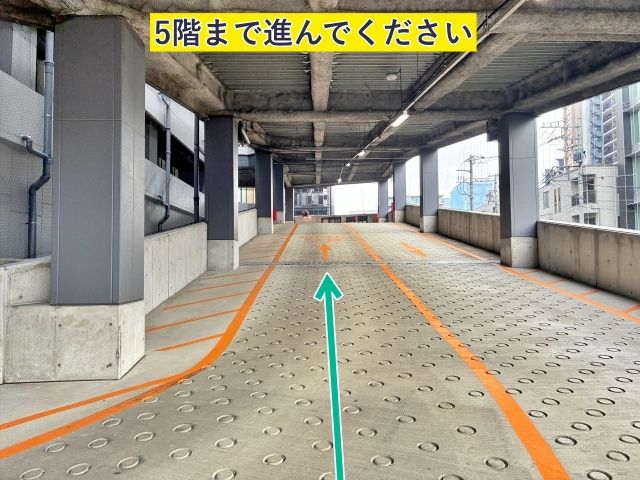 Dパーキング アドグレイス大宮【5F】の駐車場写真