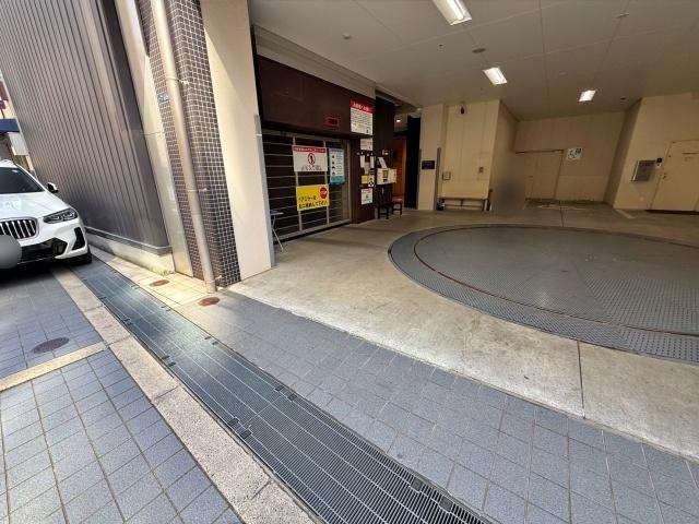 ダイワロイネットホテル大阪北浜駐車場の駐車場写真
