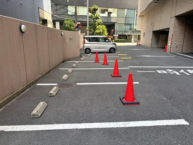 【高さ210cm以下】コートヤード・バイ・マリオット駐車場/