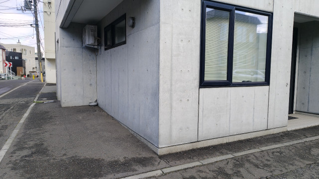 琴似３条３丁目交差点角駐車場の駐車場写真