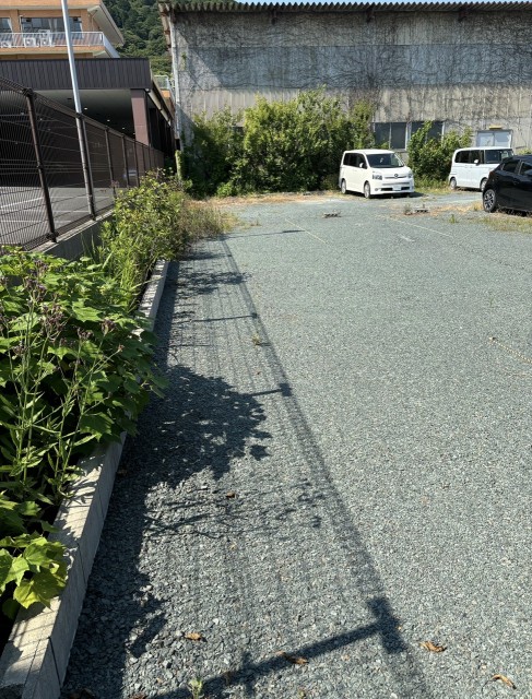 二川駅北口の駐車場写真