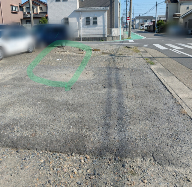 砂利の駐車場写真