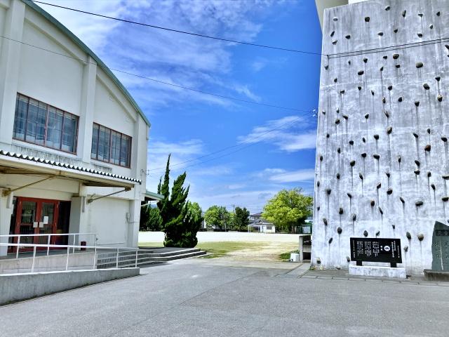 小松島小学校【小松島港まつり2026 7/19(日)】の駐車場写真
