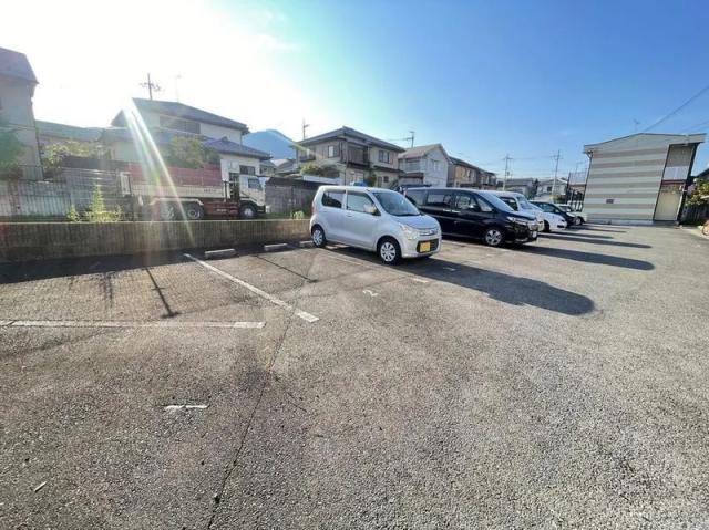 レオパレスブルーレイク唐崎駐車場【36764】の駐車場写真