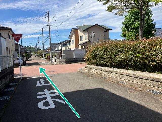 菅谷台4丁目30-1駐車場の駐車場写真