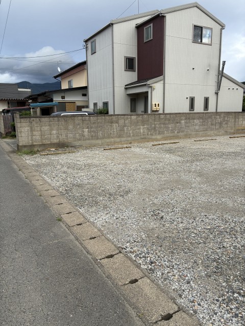 屋代　やしろあきたクリニック北側駐車場の駐車場写真