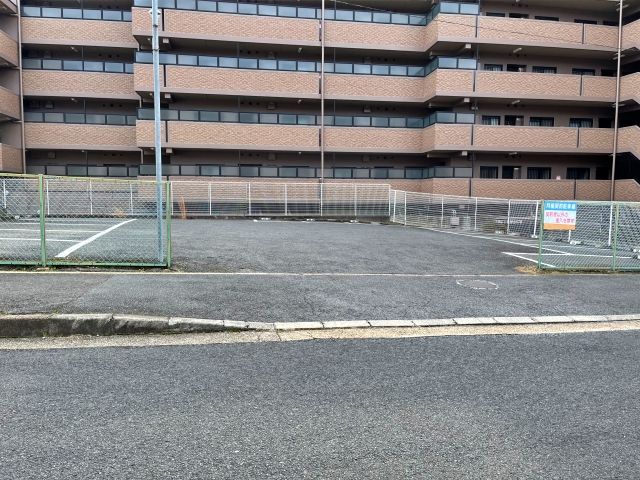 GSパーク富雄元町1丁目駐車場の駐車場写真