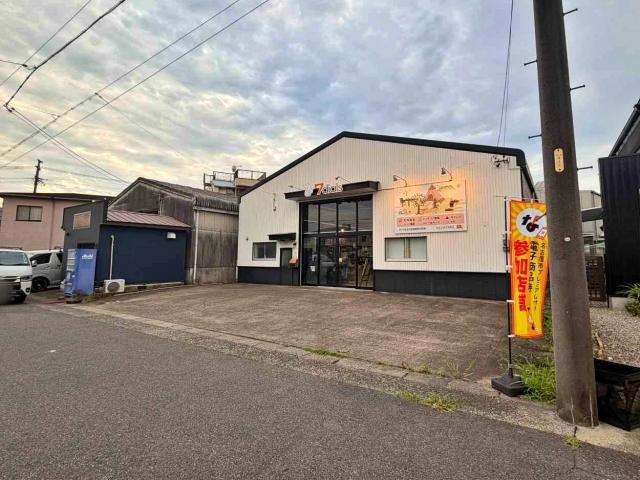 7dials(セブンダイヤルズ)本店駐車場の駐車場写真