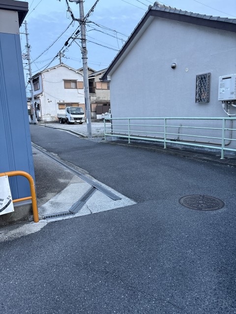大阪府松原市西大塚の駐車場写真