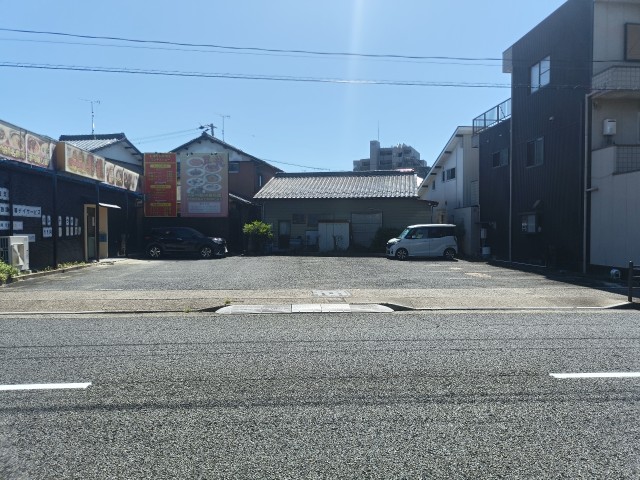 早田東町2-63-2駐車場の駐車場写真