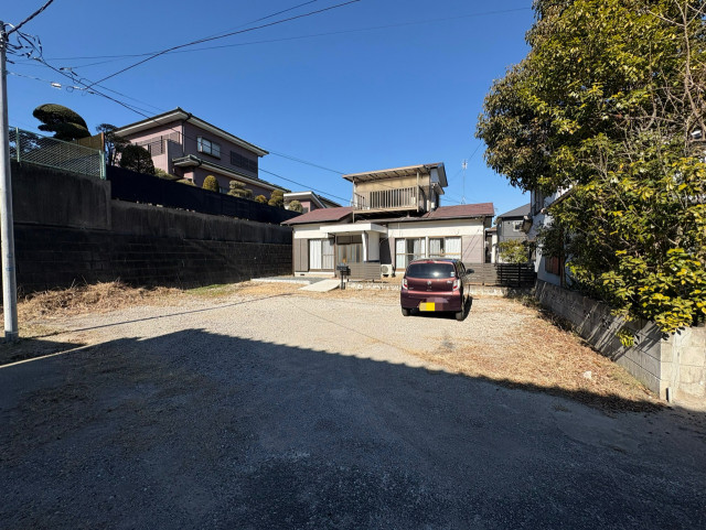 真舟4丁目18-5駐車場の駐車場写真