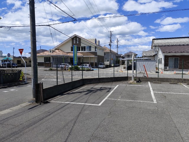 酒田市東泉町 たのしいえいご英語教室の駐車場写真
