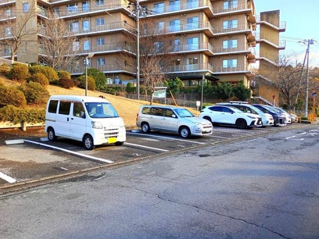 高塚団地1街区7駐車場の駐車場写真