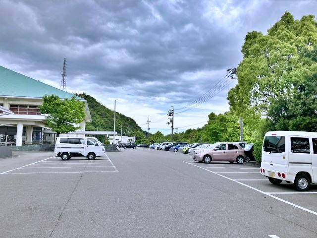 〈観光バス専用〉市立体育館【小松島港まつり2026 7/19(日)】の駐車場写真