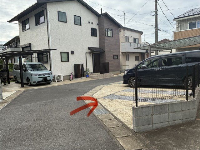 おおたかの森東4染谷宅駐車場の駐車場写真