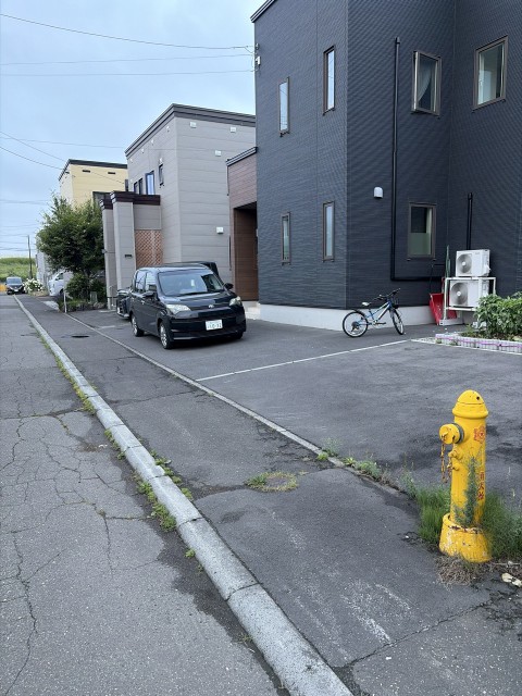 あいの里3条10丁目15-7駐車場の駐車場写真