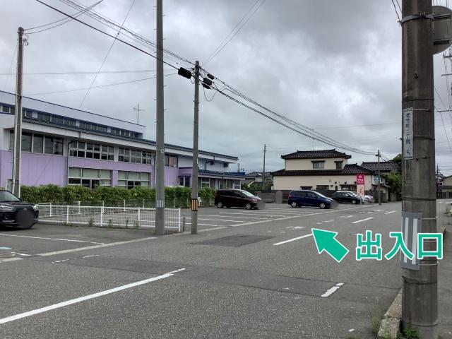 【酒田の花火】学校法人アテネ学園 駐車場Aの駐車場写真