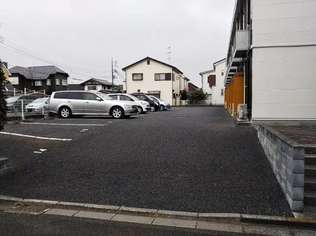 レオパレス薬師台駐車場【16112】の駐車場写真