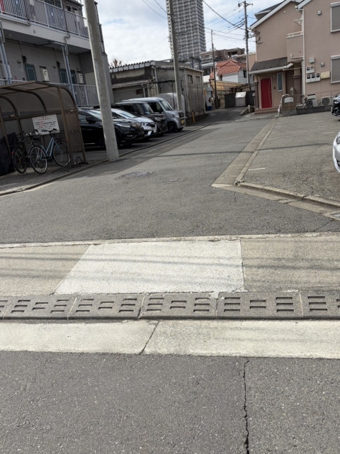 調布警察署前駐車場の駐車場写真