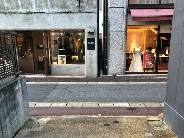駐車場出入口からみた景色