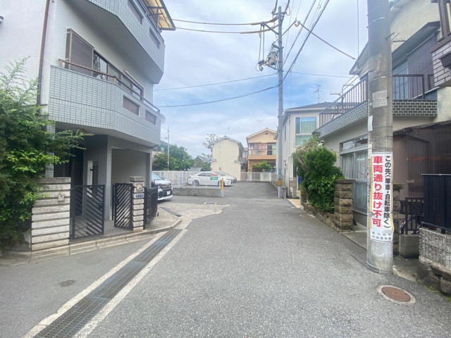 小若江1丁目8-20駐車場の駐車場写真